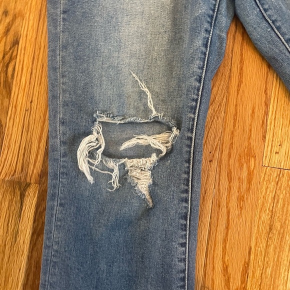 Vervet Blue Distressed Straight Leg Jeans Size 29 Stretchy Denim Medium Wash - Picture 3 of 11